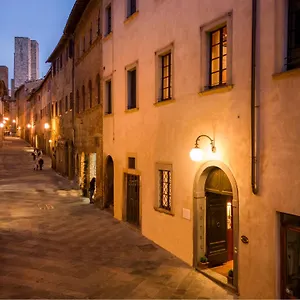 *** Hotel L'antico Pozzo Italie